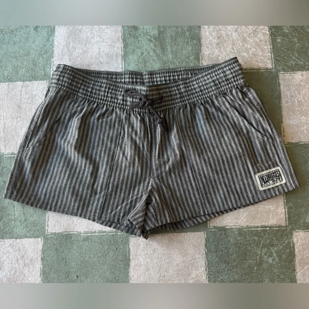 New Striped Moondoggies Gray Stripe Shorts Size Medium